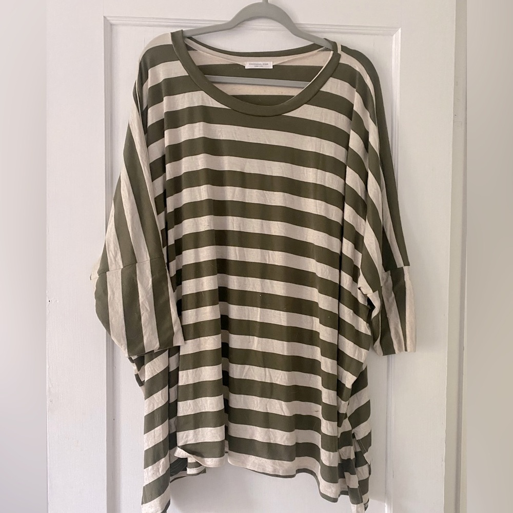 Chic soul olive green and off white shirt